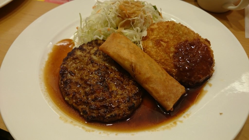 72点　ガストランチに平日「ハンバーグ」を食べに行ってきました。　三重県桑名市（全国どこにでもありそう。）